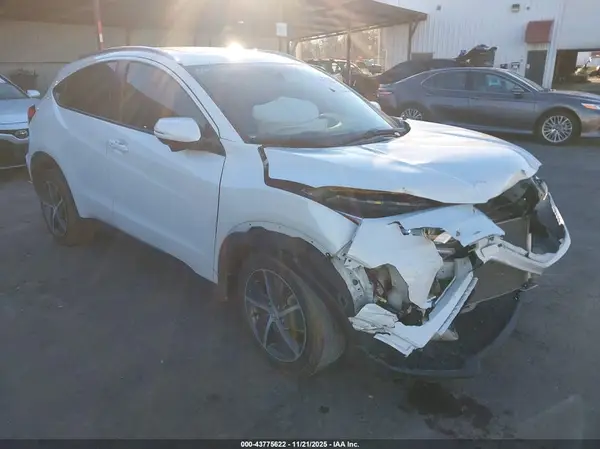 3CZRU6H52NM737360 2022 HONDA HR-V - Image 1