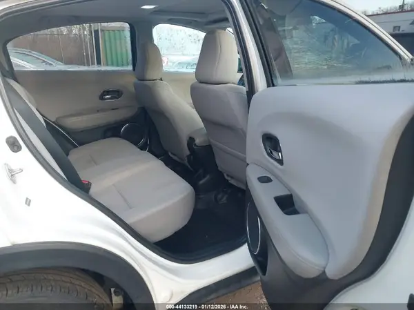 3CZRU6H53GM706931 2016 HONDA HR-V - Image 8