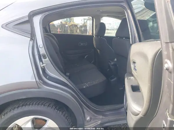 3CZRU6H53GM744076 2016 HONDA HR-V - Image 8