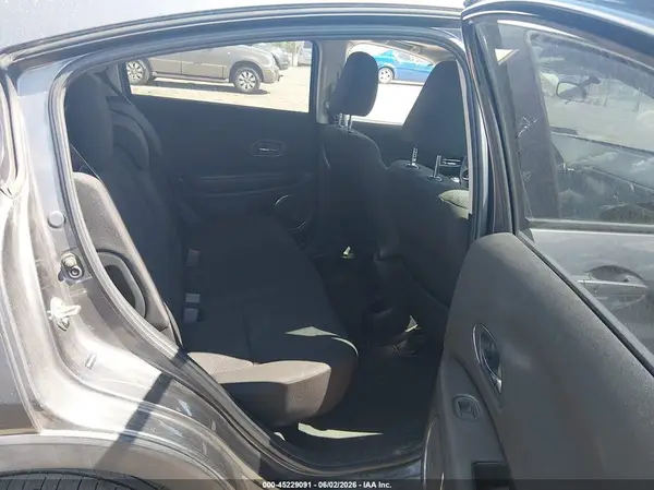 3CZRU6H53GM750377 2016 HONDA HR-V - Image 8
