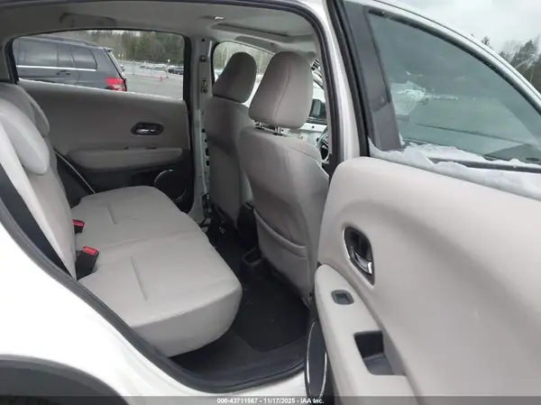3CZRU6H53GM757653 2016 HONDA HR-V - Image 8