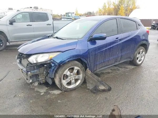 3CZRU6H53HM105018 2017 HONDA HR-V - Image 2