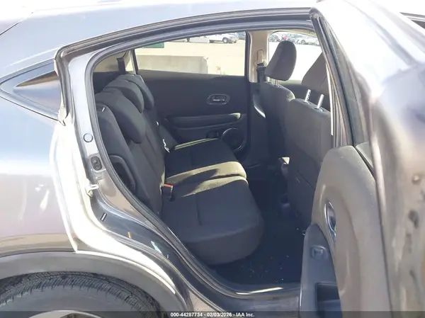 3CZRU6H53HM701939 2017 HONDA HR-V - Image 8
