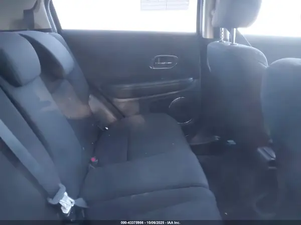 3CZRU6H53HM703433 2017 HONDA HR-V - Image 8