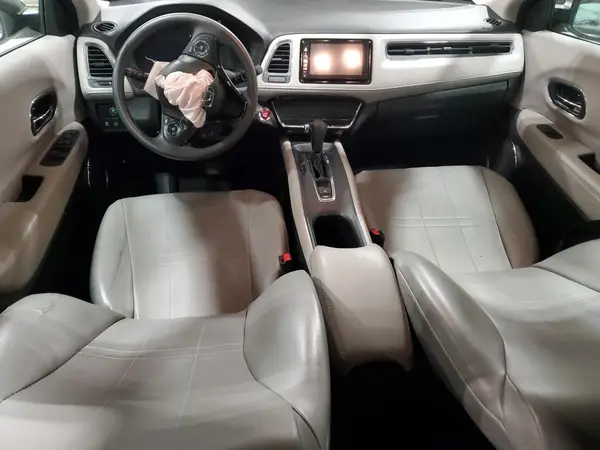 3CZRU6H53HM706526 2017 HONDA HR-V - Image 8