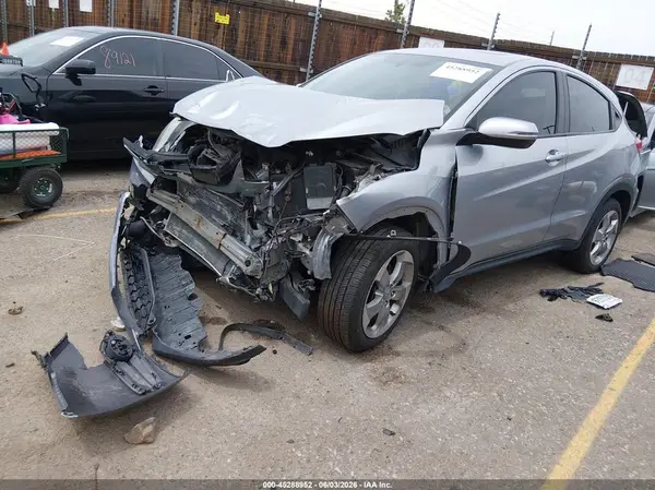 3CZRU6H53HM727344 2017 HONDA HR-V - Image 2