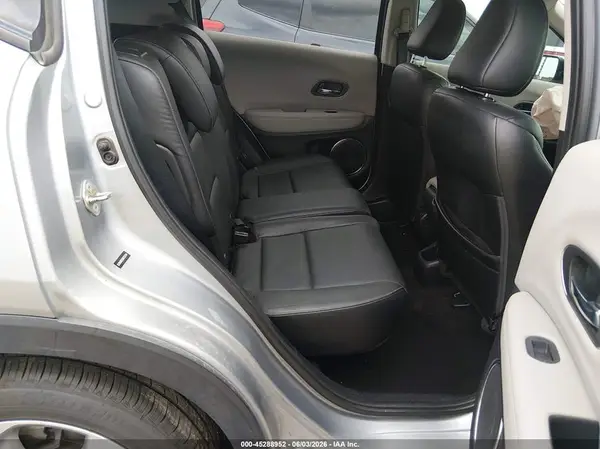 3CZRU6H53HM727344 2017 HONDA HR-V - Image 8