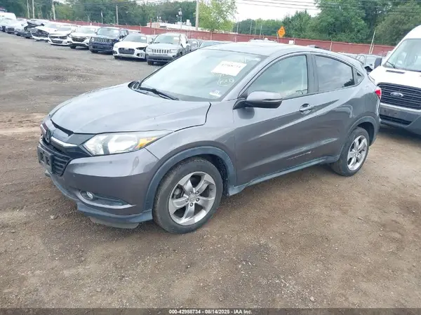 3CZRU6H53HM727361 2017 HONDA HR-V - Image 2