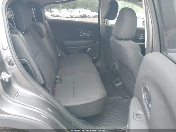 3CZRU6H53HM727361 2017 HONDA HR-V - Image 8
