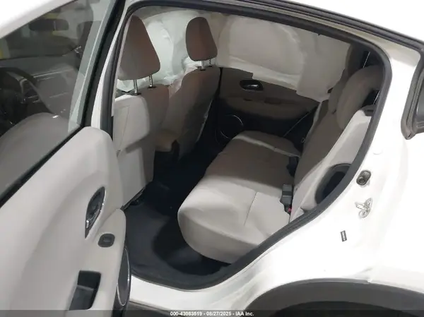 3CZRU6H53HM731734 2017 HONDA HR-V - Image 8