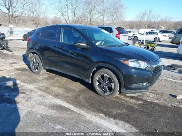 3CZRU6H53JG706675 2018 HONDA HR-V - Image 1