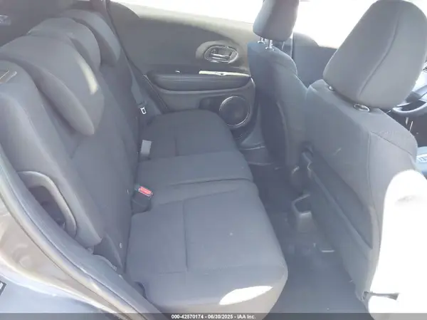 3CZRU6H53JG710337 2018 HONDA HR-V - Image 8