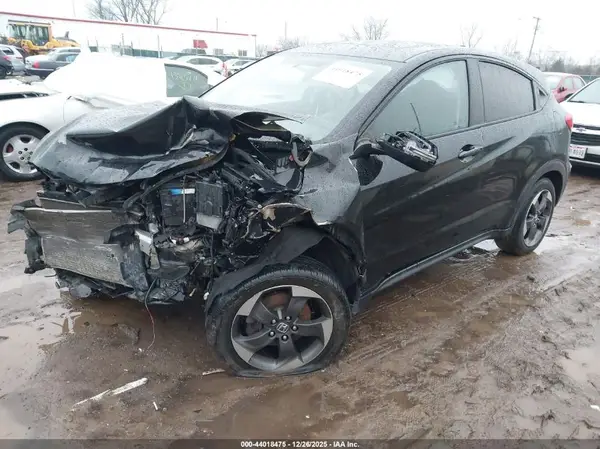 3CZRU6H53JG715683 2018 HONDA HR-V - Image 2