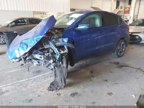 3CZRU6H53JG719247 2018 HONDA HR-V - Image 2