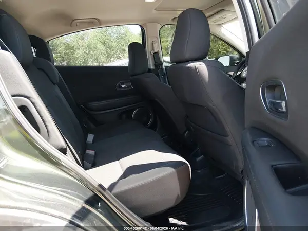 3CZRU6H53JG721547 2018 HONDA HR-V - Image 8