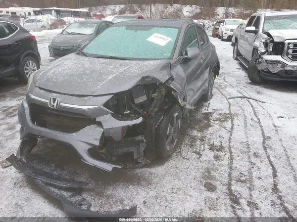 3CZRU6H53JG722679 2018 HONDA HR-V - Image 2