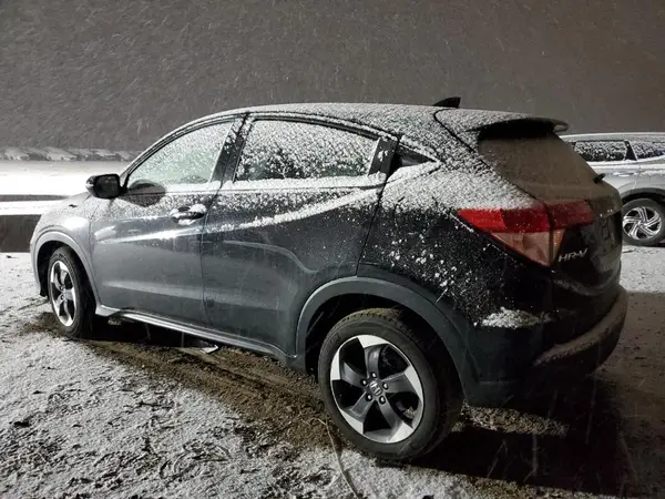3CZRU6H53JG728319 2018 HONDA HR-V - Image 2