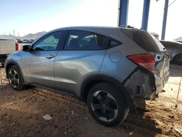 3CZRU6H53JG729390 2018 HONDA HR-V - Image 2