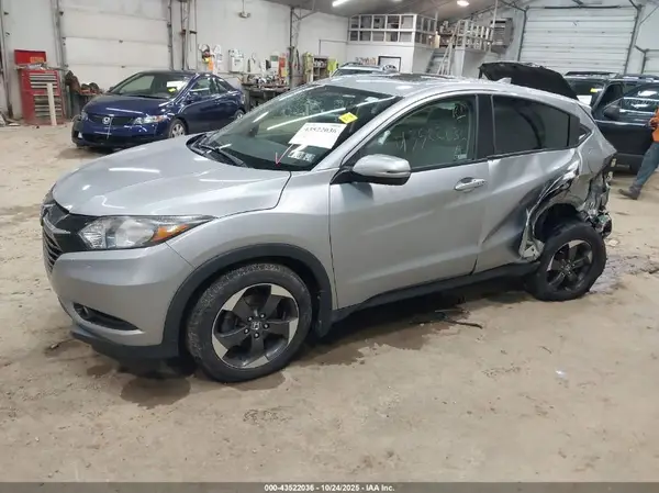 3CZRU6H53JG729700 2018 HONDA HR-V - Image 2