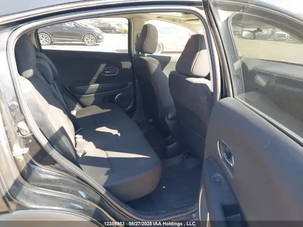 3CZRU6H53JM107230 2018 HONDA HR-V - Image 8