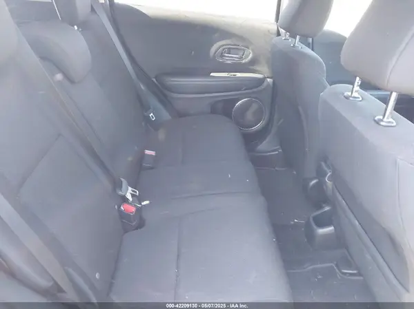 3CZRU6H53JM702286 2018 HONDA HR-V - Image 8