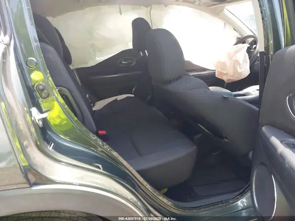 3CZRU6H53JM712073 2018 HONDA HR-V - Image 8