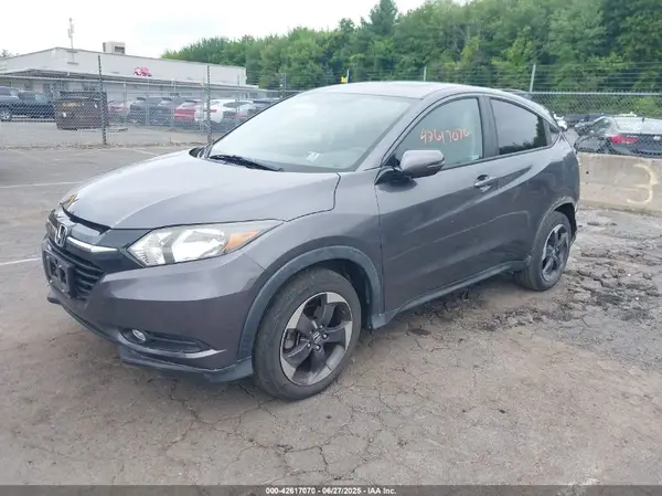 3CZRU6H53JM715314 2018 HONDA HR-V - Image 2