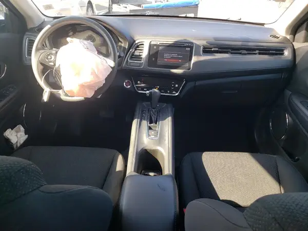 3CZRU6H53JM718410 2018 HONDA HR-V - Image 8