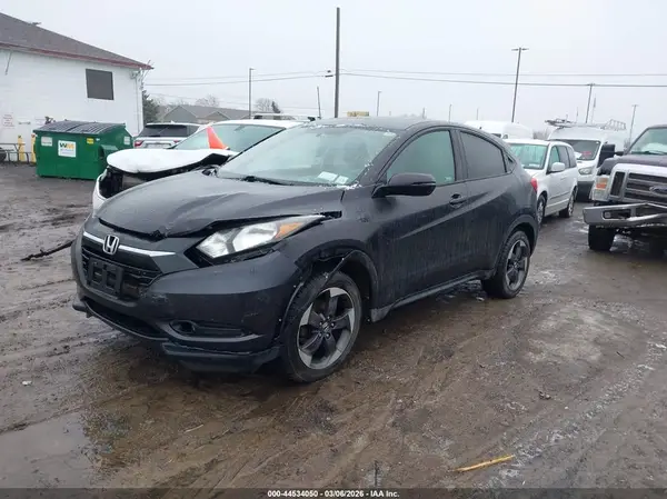 3CZRU6H53JM718438 2018 HONDA HR-V - Image 2