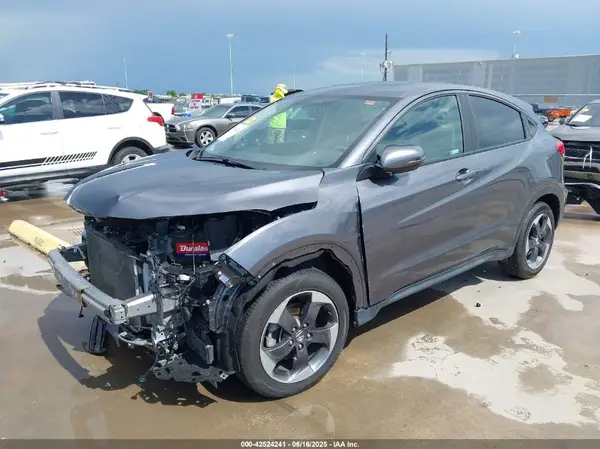 3CZRU6H53JM725017 2018 HONDA HR-V - Image 2