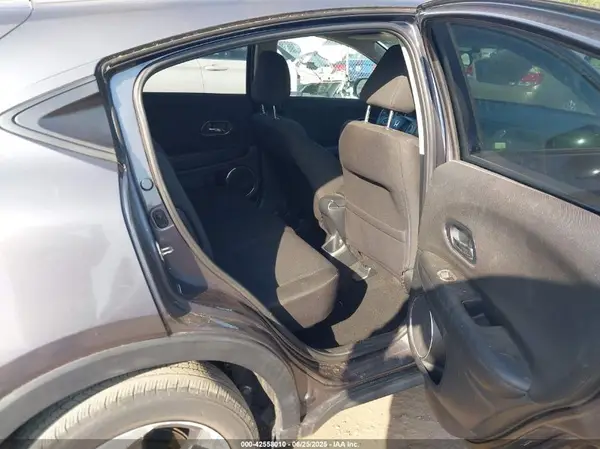 3CZRU6H53JM727267 2018 HONDA HR-V - Image 8