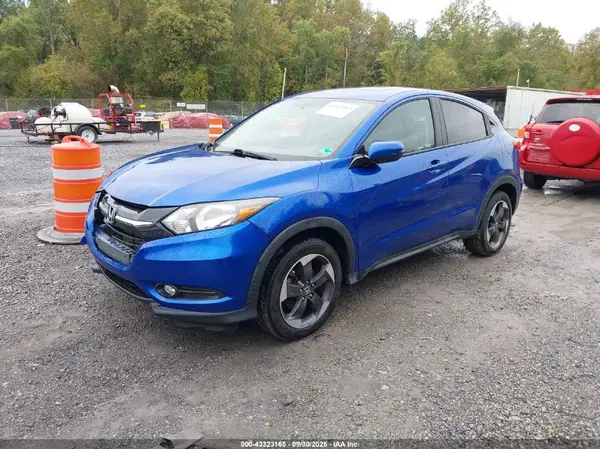 3CZRU6H53JM728600 2018 HONDA HR-V - Image 2