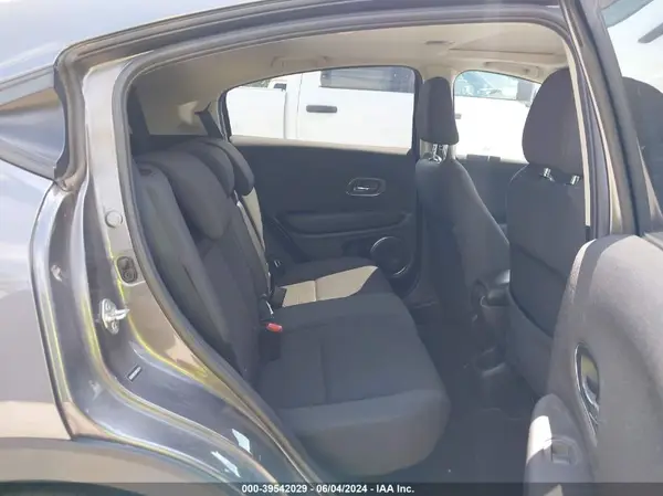 3CZRU6H53KM702774 2019 HONDA HR-V - Image 8
