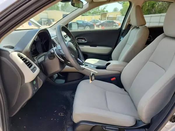 3CZRU6H53KM703116 2019 HONDA HR-V - Image 8
