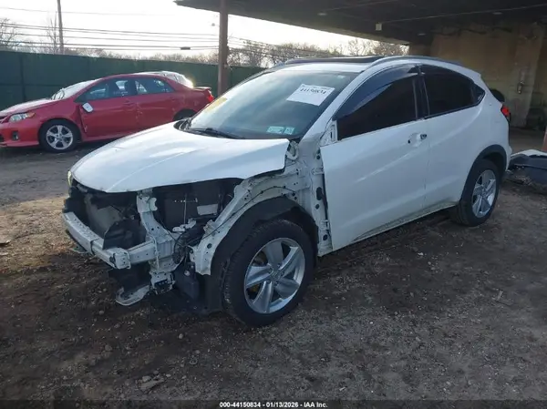 3CZRU6H53KM727531 2019 HONDA HR-V - Image 2