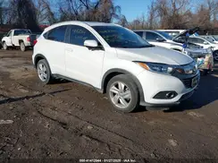 3CZRU6H53KM732423 2019 HONDA HR-V