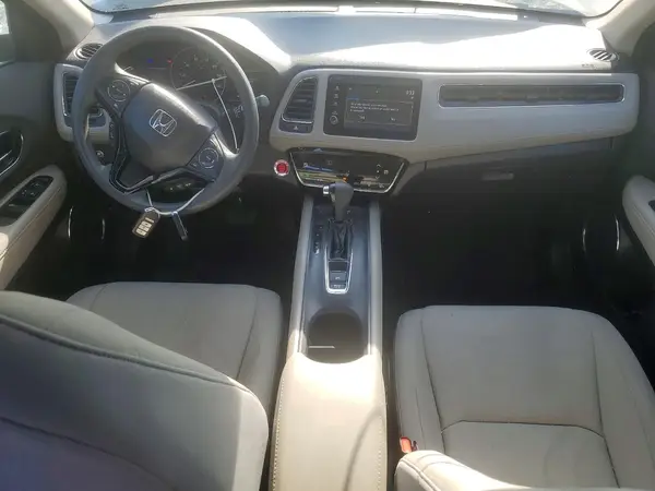 3CZRU6H53KM735452 2019 HONDA HR-V - Image 8