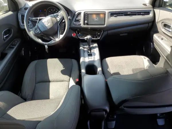 3CZRU6H53KM736584 2019 HONDA HR-V - Image 8