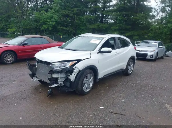 3CZRU6H53LM705093 2020 HONDA HR-V - Image 2
