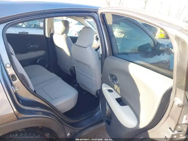 3CZRU6H53LM713467 2020 HONDA HR-V - Image 8