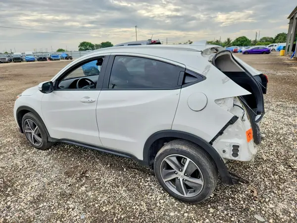 3CZRU6H53MM727631 2021 HONDA HR-V - Image 2