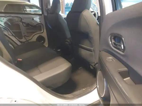 3CZRU6H53MM749208 2021 HONDA HR-V - Image 8