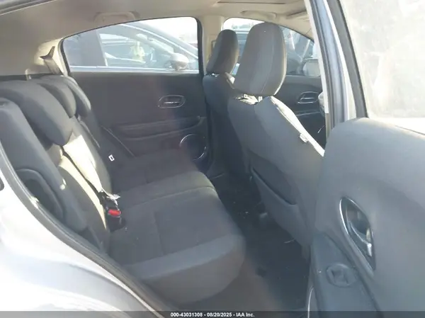 3CZRU6H53NM754104 2022 HONDA HR-V - Image 8