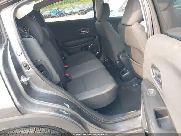 3CZRU6H53NM763658 2022 HONDA HR-V - Image 8