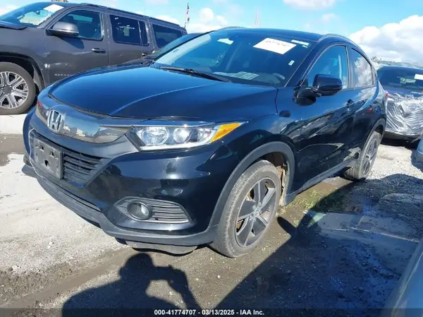 3CZRU6H53NM765670 2022 HONDA HR-V - Image 2