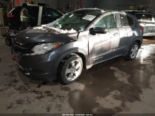 3CZRU6H54GM725388 2016 HONDA HR-V - Image 2