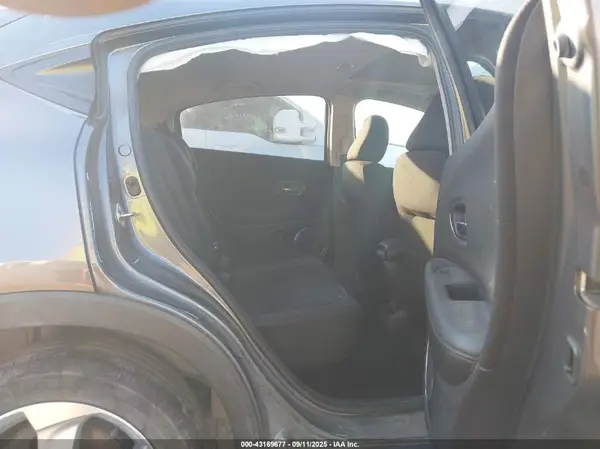 3CZRU6H54GM729540 2016 HONDA HR-V - Image 8