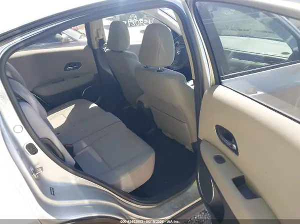 3CZRU6H54GM744006 2016 HONDA HR-V - Image 8