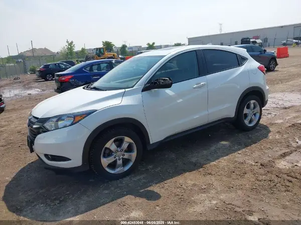 3CZRU6H54GM747102 2016 HONDA HR-V - Image 2
