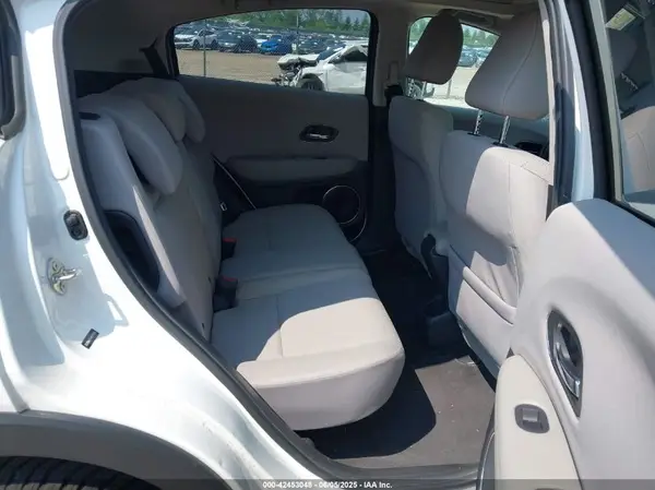 3CZRU6H54GM747102 2016 HONDA HR-V - Image 8